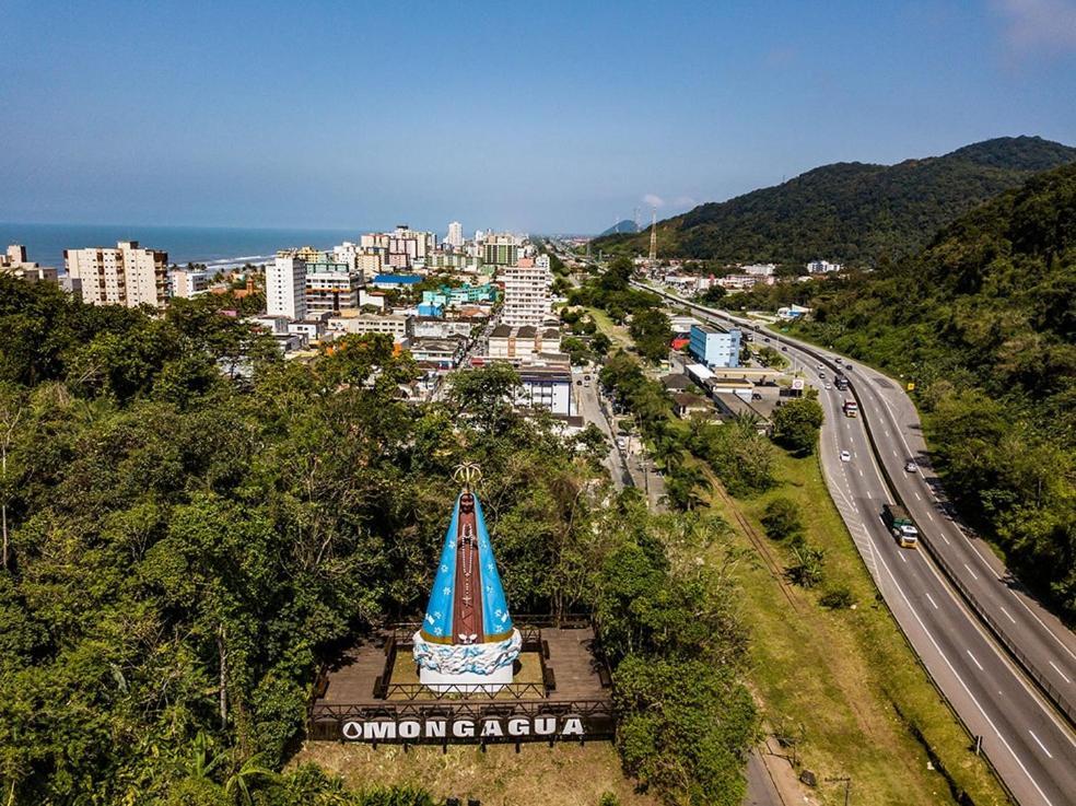prx à praia com piscina Mongaguá Exterior foto